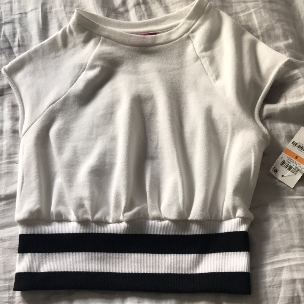 Cute cropped top